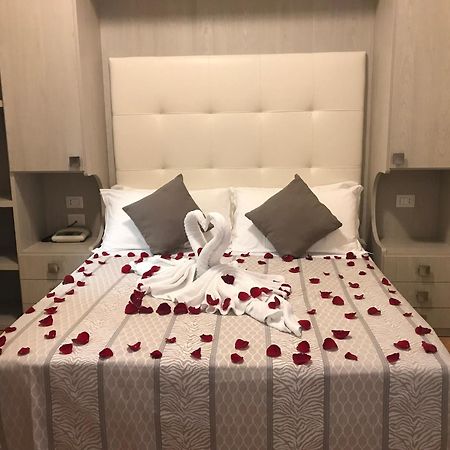 Hotel Jumbo Rimini Ngoại thất bức ảnh