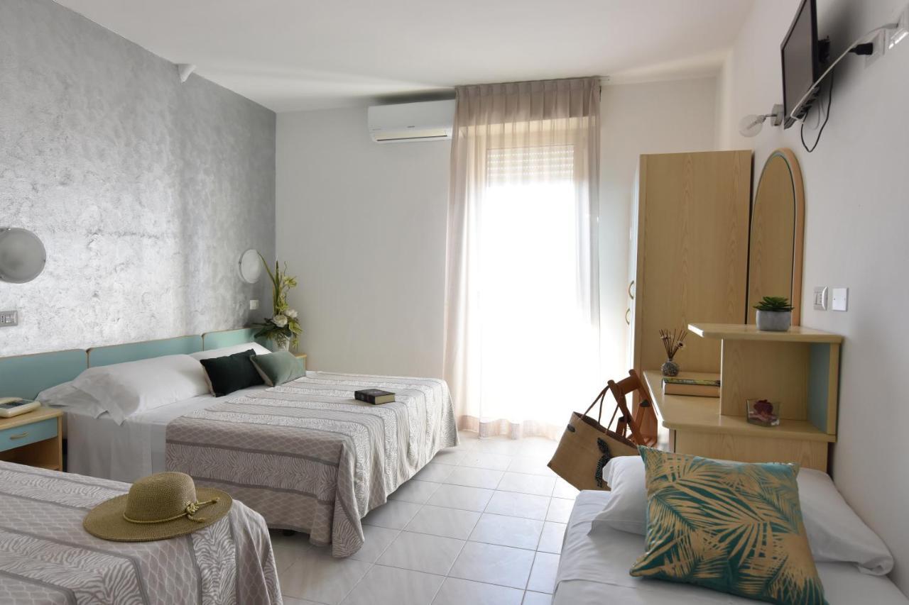 Hotel Jumbo Rimini Ngoại thất bức ảnh