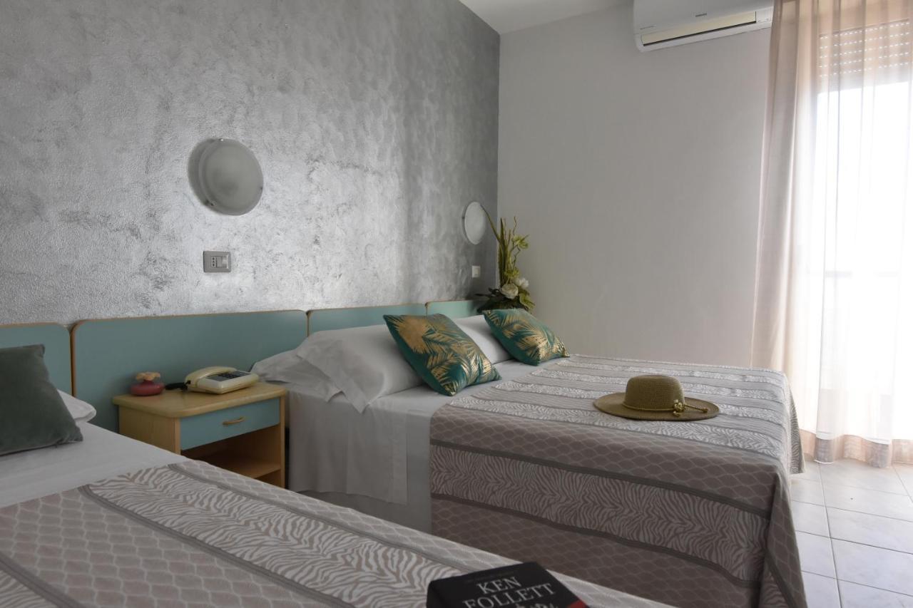 Hotel Jumbo Rimini Ngoại thất bức ảnh