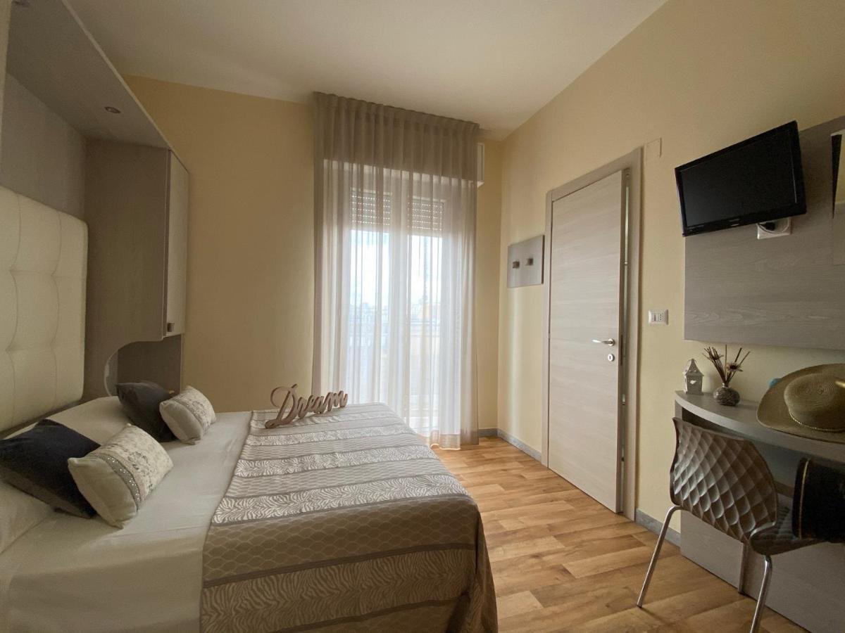 Hotel Jumbo Rimini Ngoại thất bức ảnh