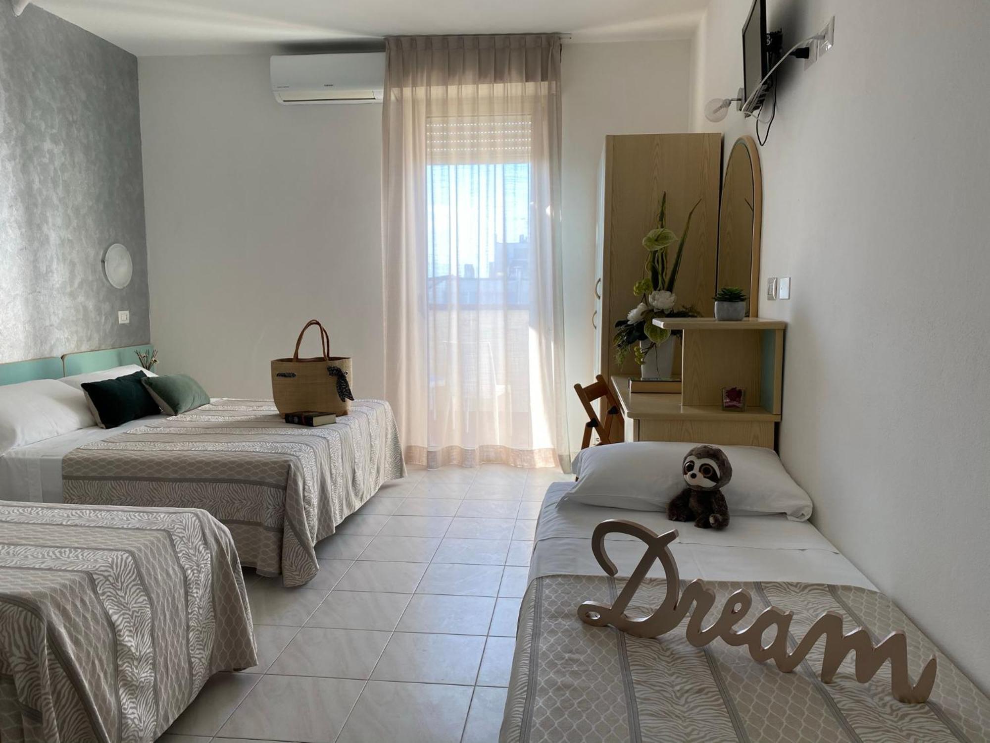 Hotel Jumbo Rimini Ngoại thất bức ảnh