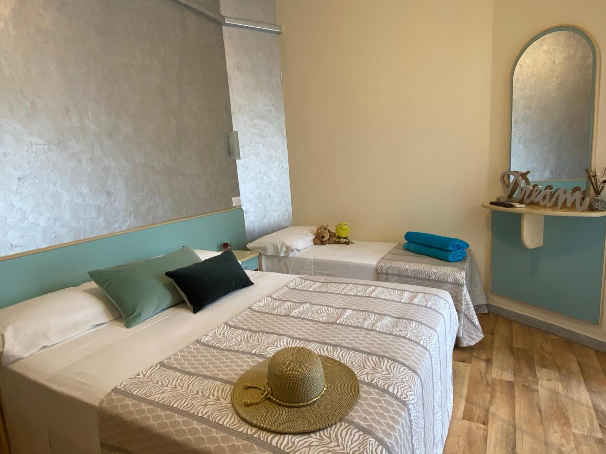 Hotel Jumbo Rimini Ngoại thất bức ảnh