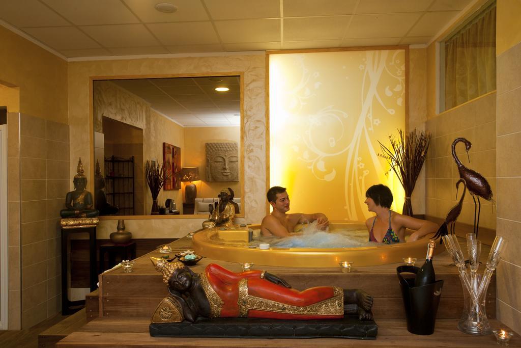 Hotel Jumbo Rimini Ngoại thất bức ảnh