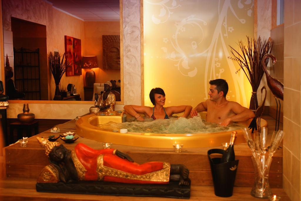Hotel Jumbo Rimini Ngoại thất bức ảnh