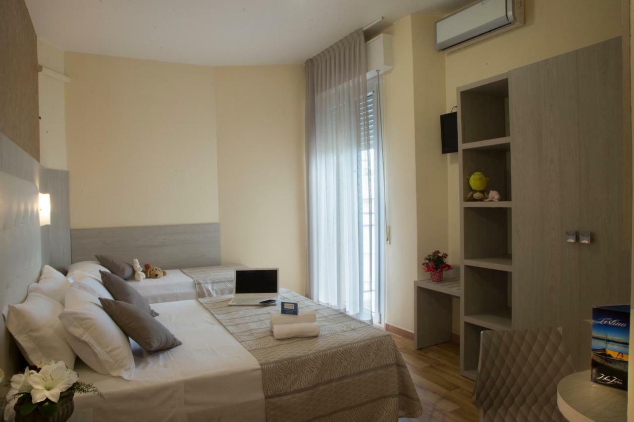 Hotel Jumbo Rimini Ngoại thất bức ảnh